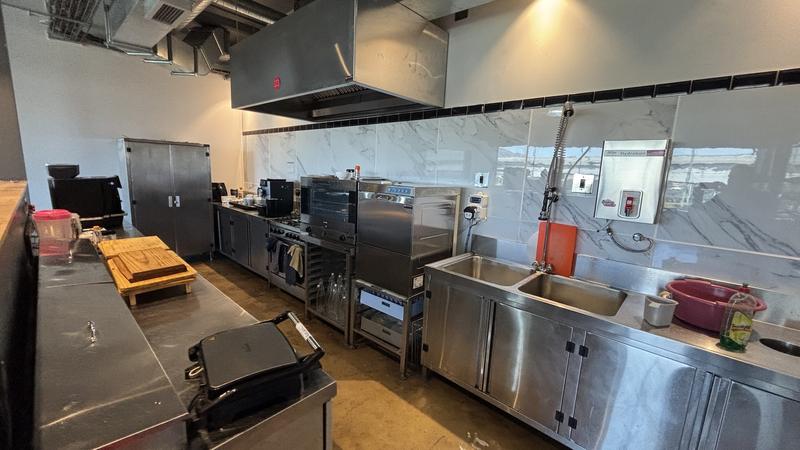 To Let commercial Property for Rent in Paarden Eiland Western Cape